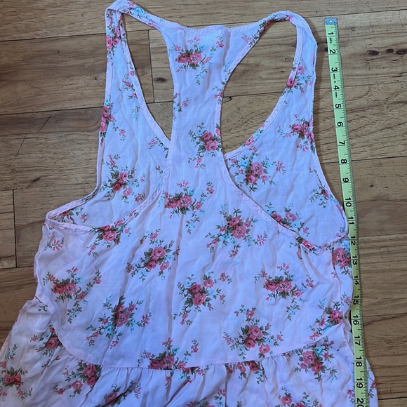 Baby pink Tank, by Abercrombie and Fitch - Picture 8 of 11
